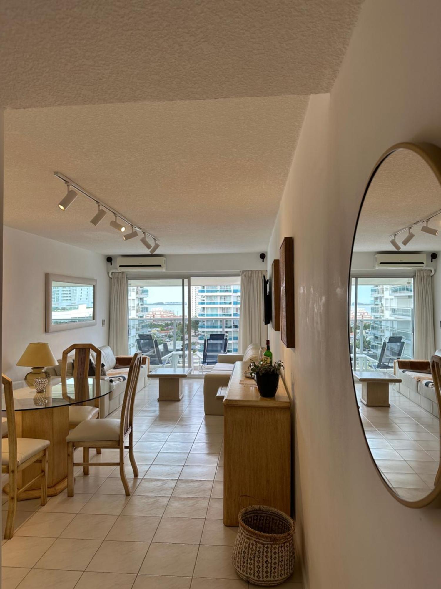 Hermoso Apartamento, Torre De Categoria Long Beach, En La Mejor Ubicacion De Punta Del Este Buitenkant foto